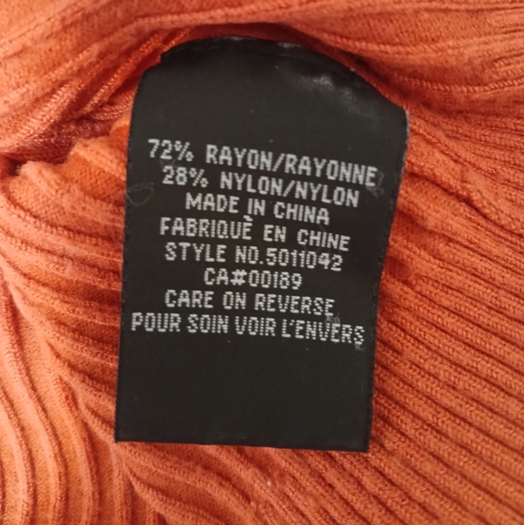 Vintage Lindor Cardigan Sweater - Picture 10 of 11